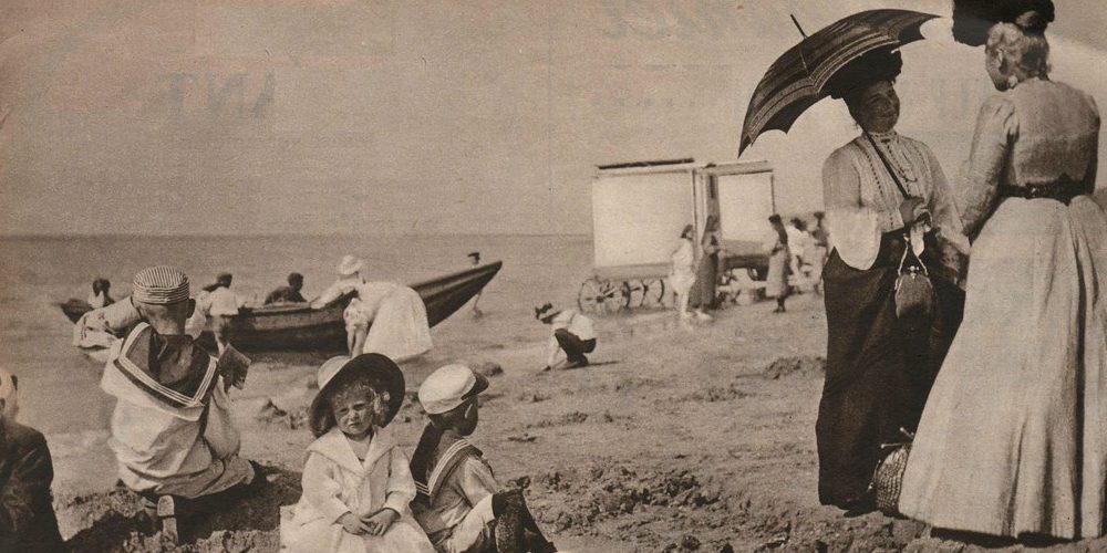 Strandkleding rond 1900 gezin